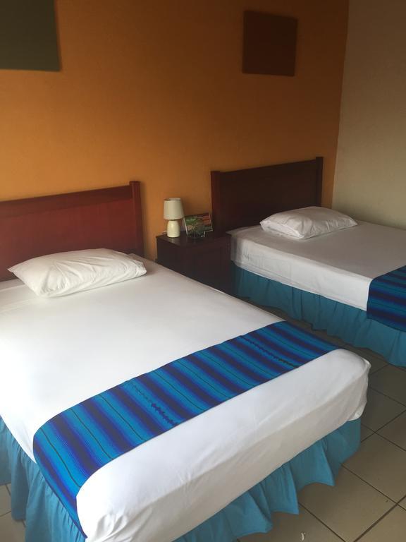 Hotel Villa Margarita Flores Chambre photo