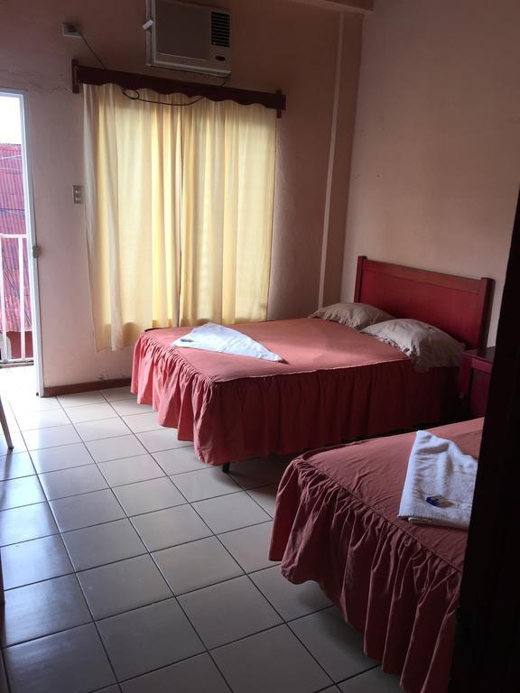 Hotel Villa Margarita Flores Chambre photo