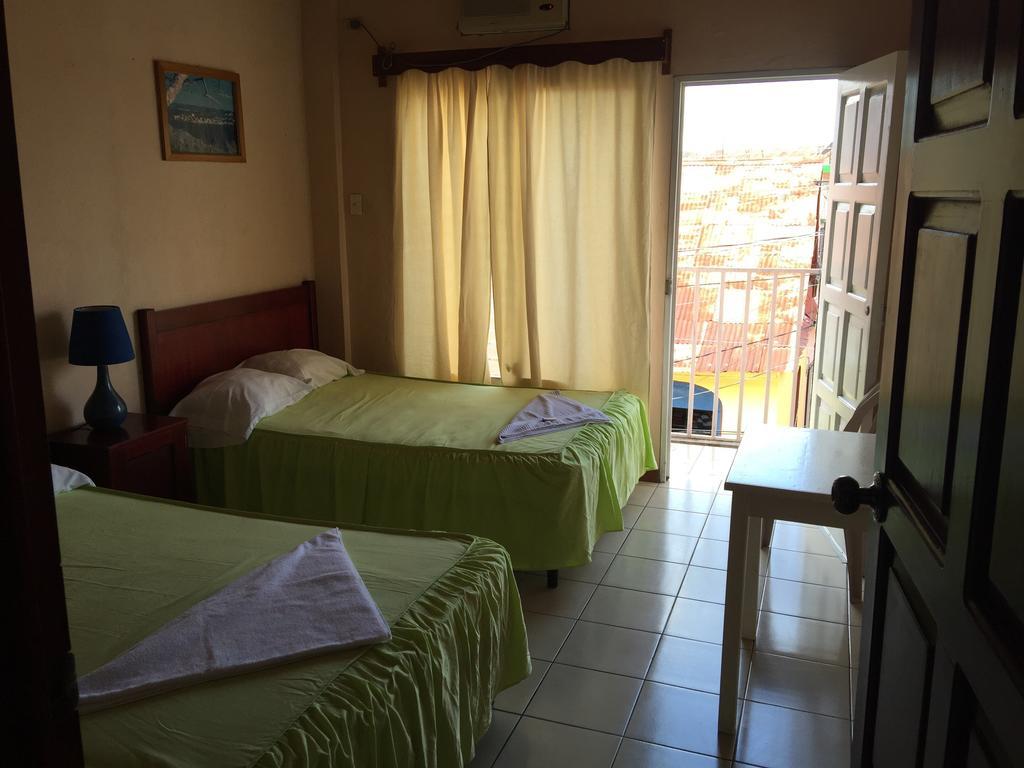Hotel Villa Margarita Flores Chambre photo